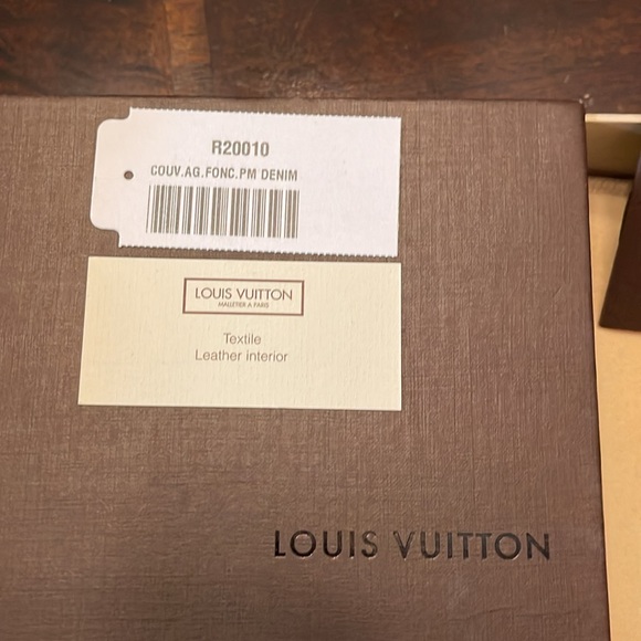 Louis Vuitton PM Denim Agenda with Original Paper - Picture 6 of 9